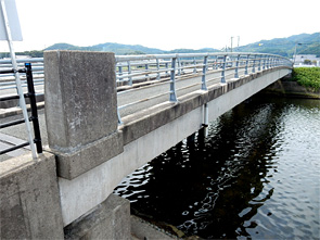 Kawabata Service Road Bridge, the first Bi-Prestressing Construction Method bridge in Japan