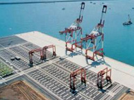 Prestressed Concrete Pavements for Container Yards