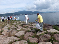 琵琶湖美化活動
