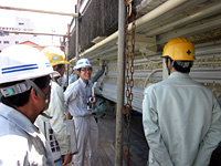 新開発「ＴＣユニット方式電気防食」で補修した新里橋の現場見学会